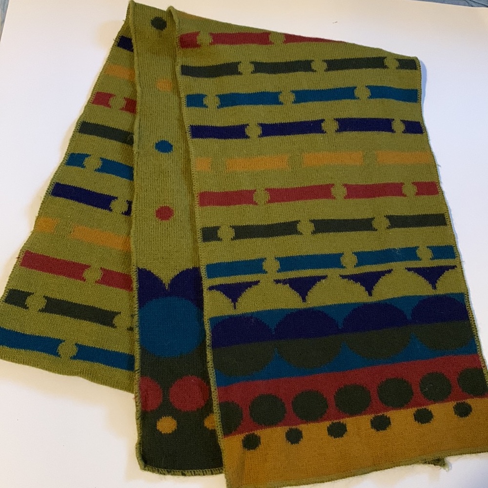Colorful scarf - Picture 3 of 3